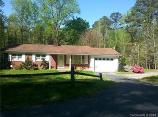 135 Wildwood Ln, Troy, NC 27371
