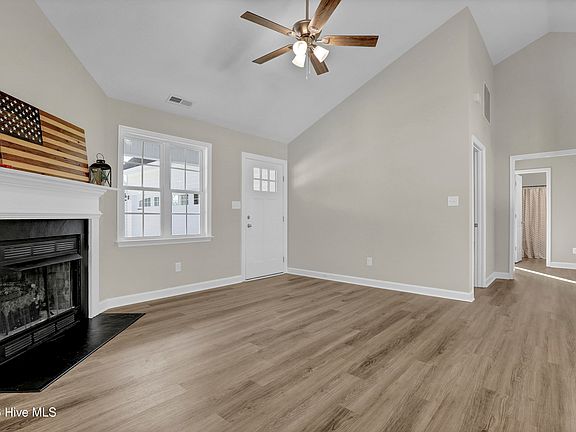 5th image of 116 Palo Alto Park Drive