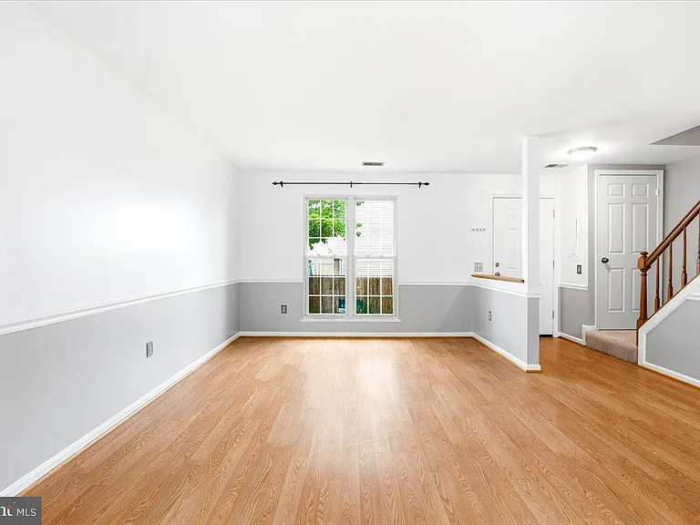 5735 Sunset View Ln — Photo 7