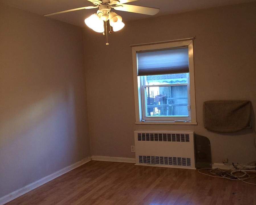 1st image of 1448 30th Ave