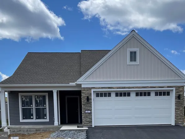 1053 Percy Ln #216, Lebanon, PA 17042