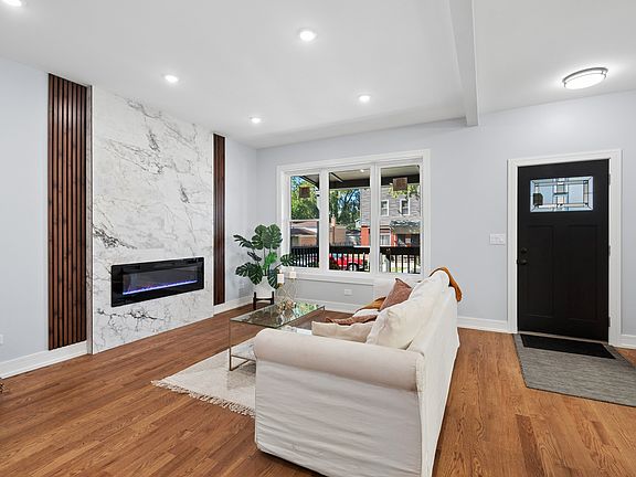 3rd image of 7521 S Ingleside Ave
