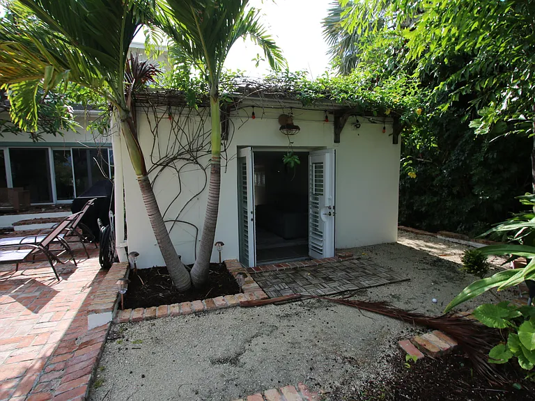 506 N Lakeside Dr — Photo 27