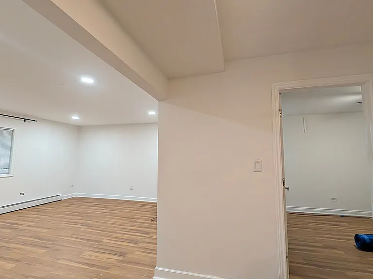 6361 N Paulina St #1B — Photo 1