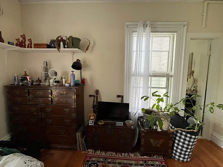219 Washington St #6 — Photo 10