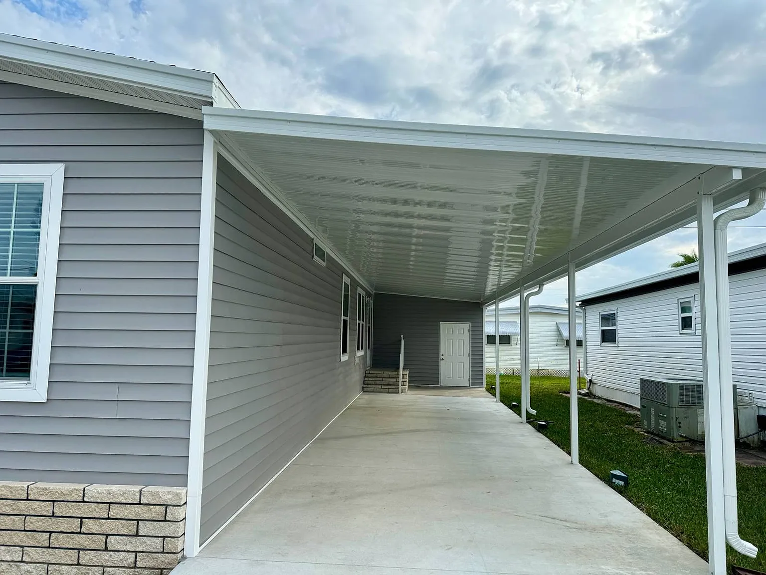 Community Center — Photo 3