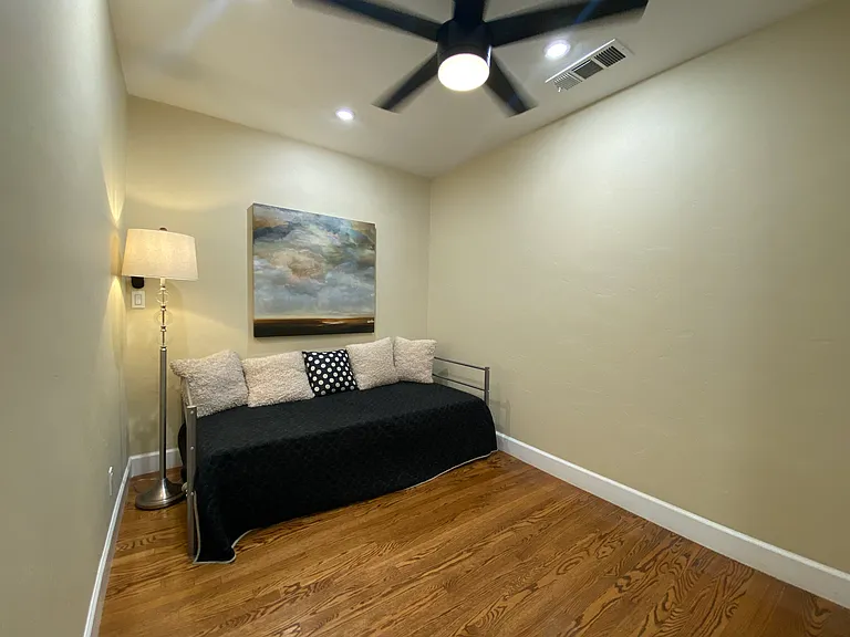 2750 Iowa St — Photo 20