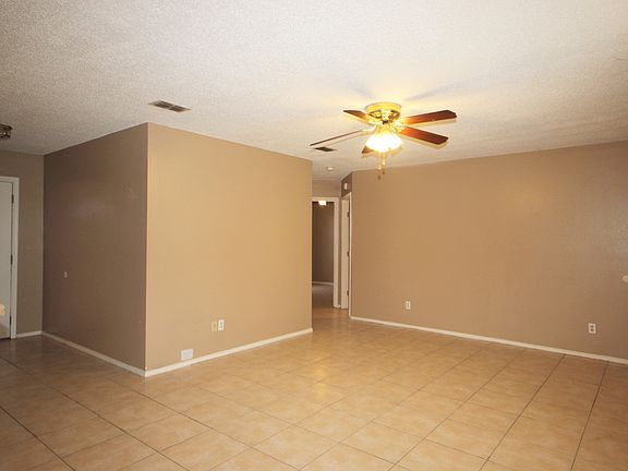 2nd image of 2509 Mi Tierra Dr