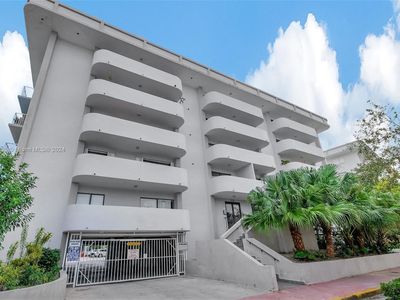 110 S Shore Dr APT 2C, Miami Beach, FL, 33141