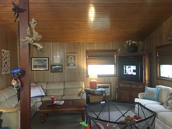 2nd image of 103 Storter Ave S