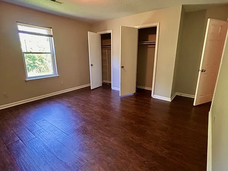 184 Dorchester Manor Blvd #B — Photo 10