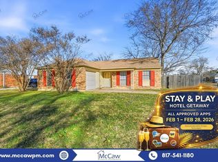 3917 Springside Dr, Fort Worth, TX 76137