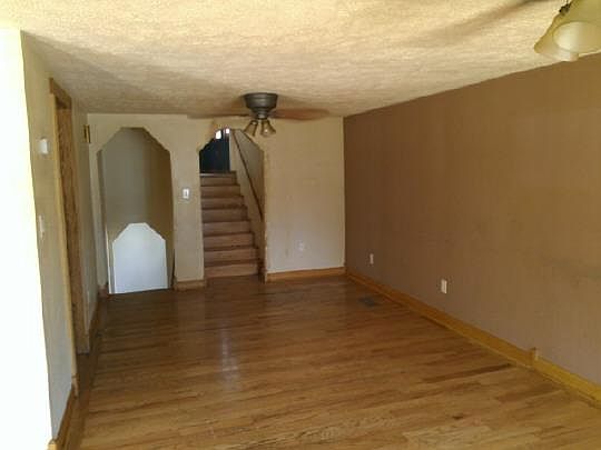 2nd image of 404 Marquette Rd
