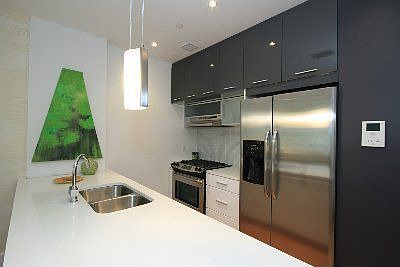 3rd image of 385 Franklin Ave #304