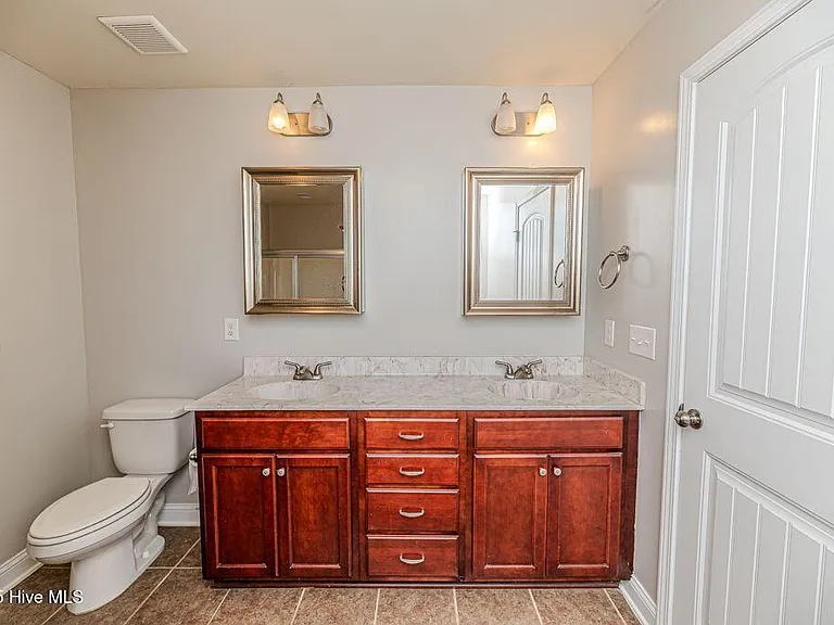 457 N Prince Henry Way — Photo 34