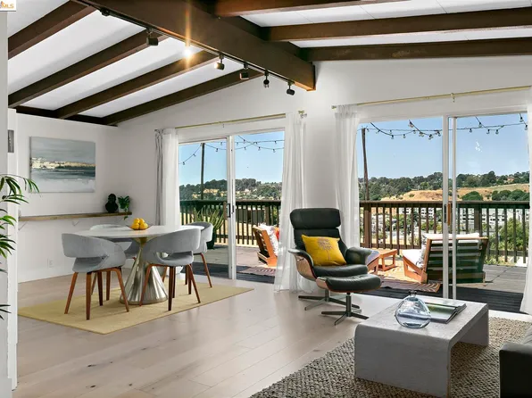 4060 Hillcrest Rd, El Sobrante, CA 94803