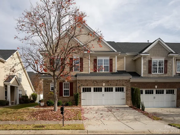 10939 Coyote Ln, Charlotte, NC 28277