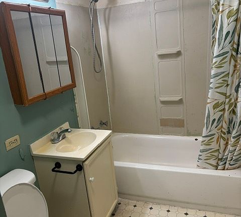 5th image of 304 Longview St #B4