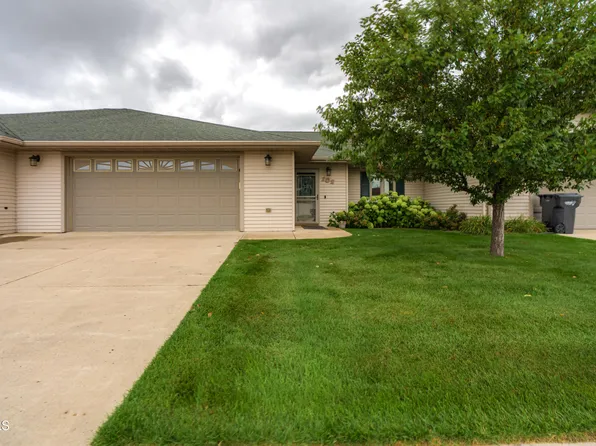 2821 40th Ave SE Unit 102, Mandan, ND 58554