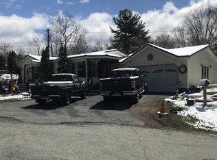 26 Sunset Hill Dr, Hague, NY 12836