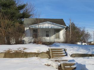 210 S Randolph St, Bloomfield, NE 68718
