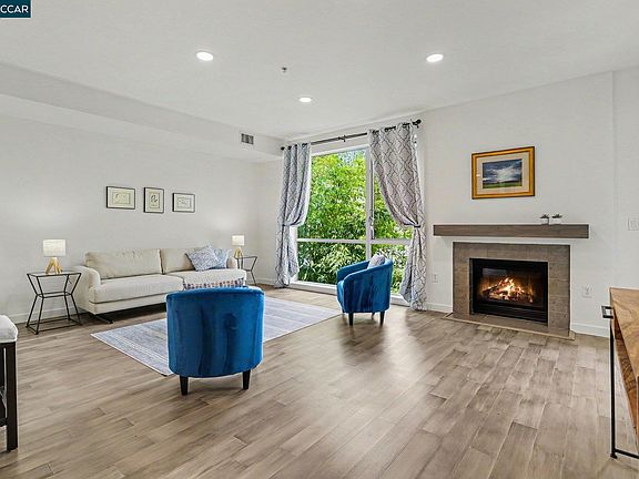 4th image of 1655 N California Blvd APT 248