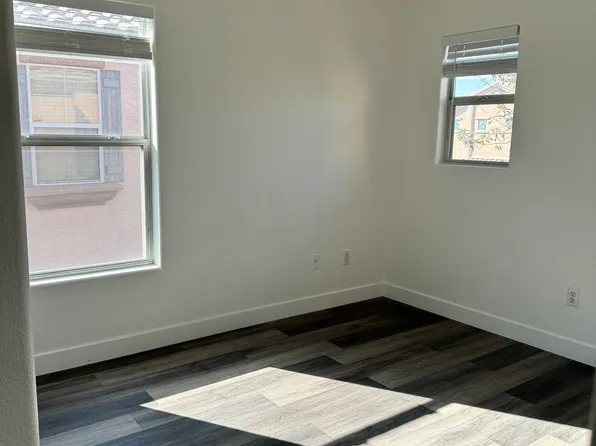 7557 Benlomond Ave, Las Vegas, NV 89179
