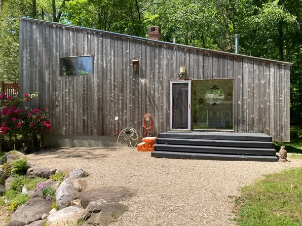 284 Brewer Branch Rd, New Marlboro, MA 01230