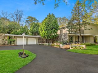 1908 W Bonniwell Rd, Mequon, WI 53097