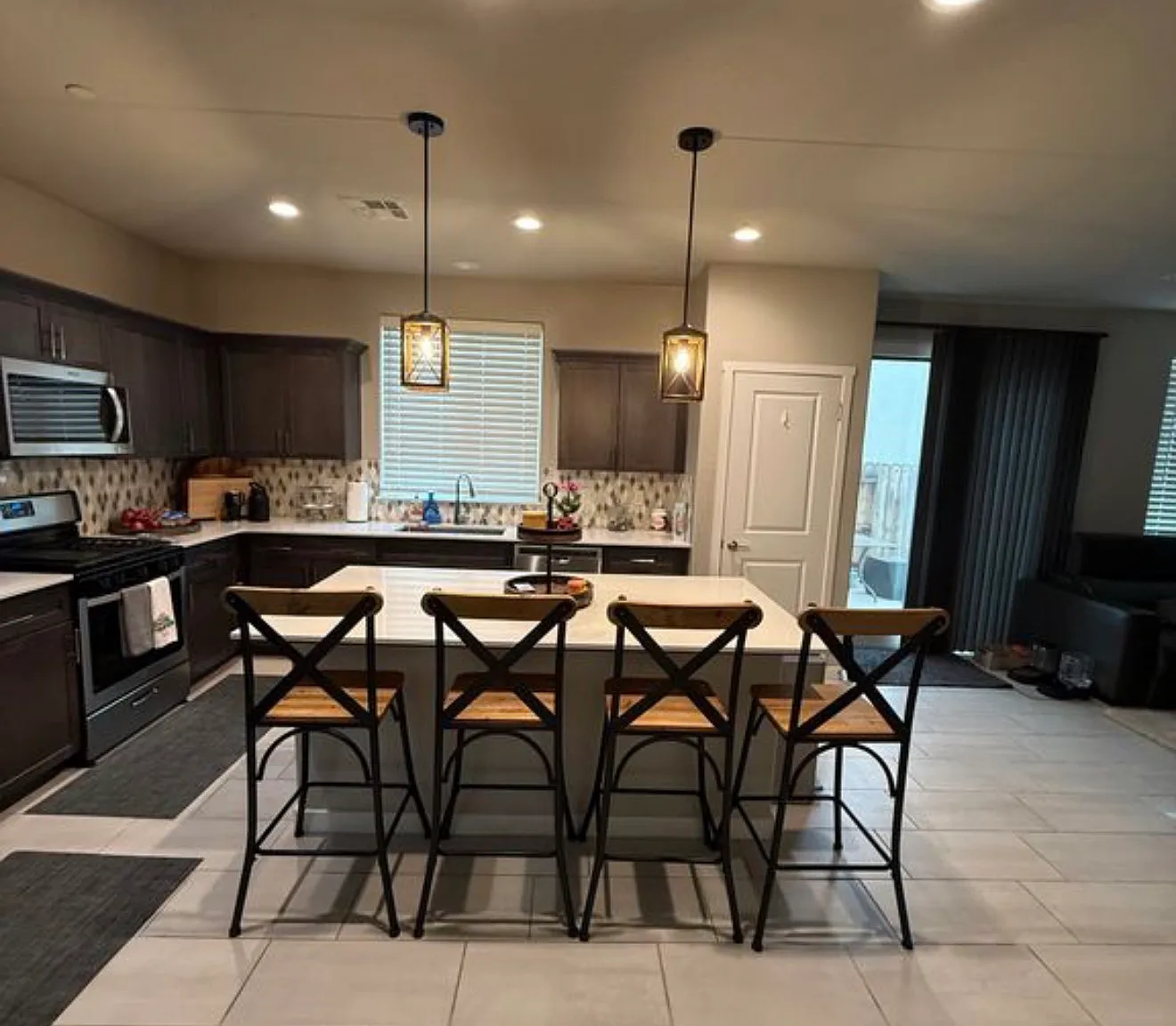 805 Corazon Ave — Photo 3