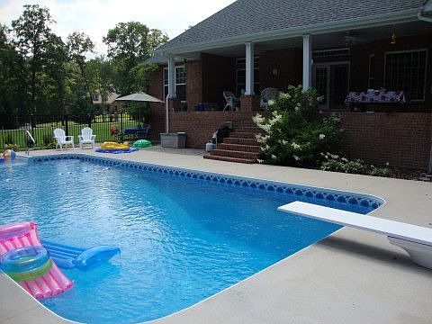 2nd image of 409 Myra Dr