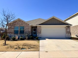 6301 Spooky Cat Trl, Fort Worth, TX 76179