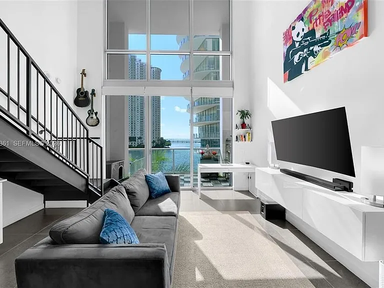 300 S Biscayne Blvd #L-410 — Photo 13