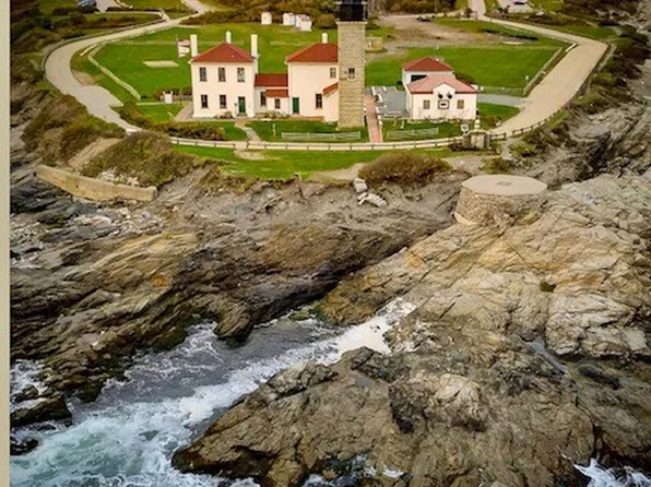 96 Mast St, Jamestown, RI 02835