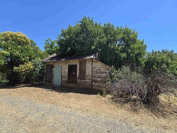 5th image of 25340 Magnolia St