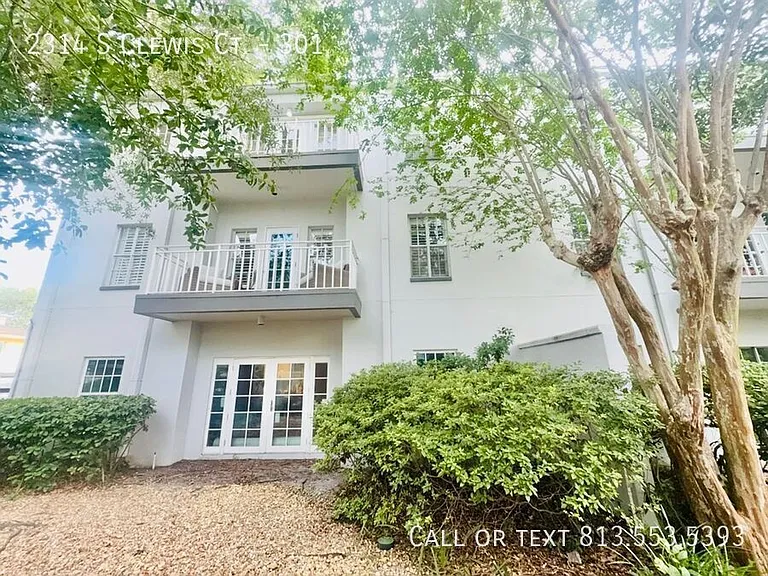 2314 S Clewis Ct #301 — Photo 9