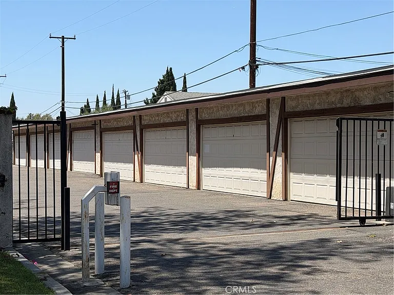 1161 S Paula Dr — Photo 3
