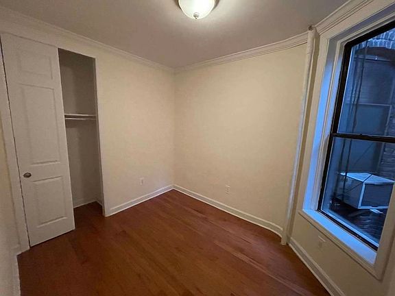 5th image of 307 E 91st St #W5