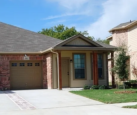 315 Orbit Dr Photo 1