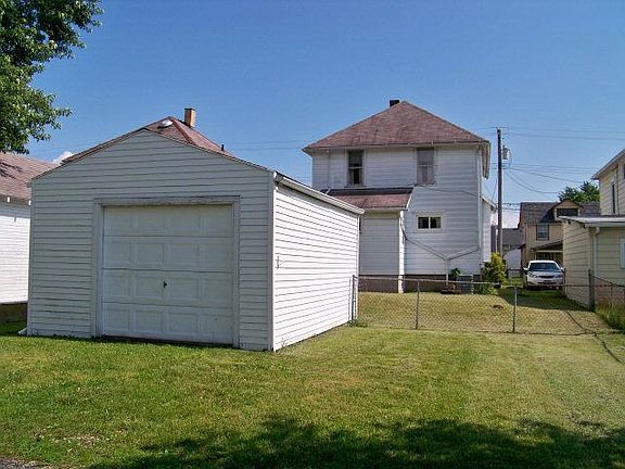 3rd image of 794 Oak Grove Ave