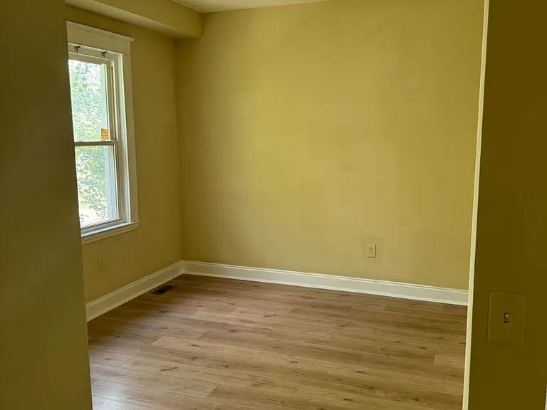 3410 Glen Ave — Photo 5