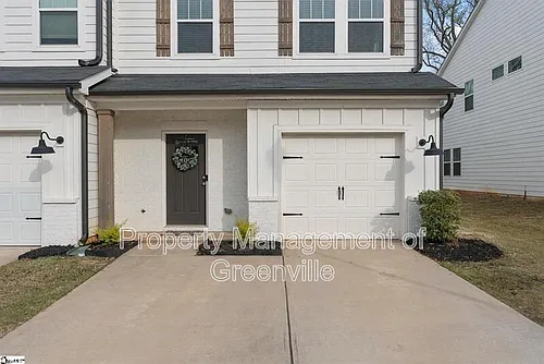 100 Grey Oak Trl Photo 1