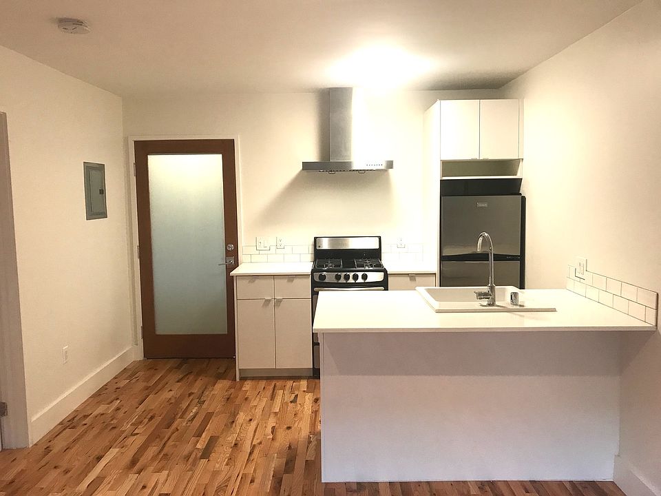 1st image of 128 N Rampart Blvd APT 7