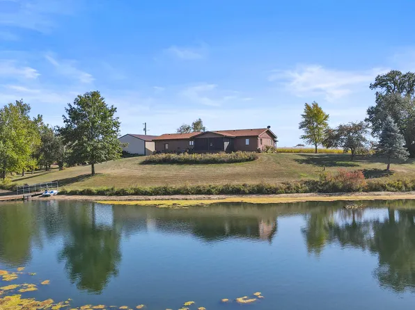 17774 160th St, Columbus Junction, IA 52738