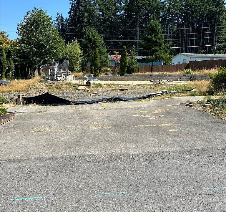 1st image of 1000 1st Ave NE
