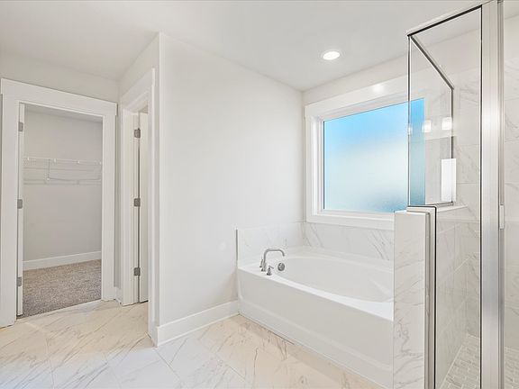 Welcome to the Dakota floorplan at Cedar Shoals - Signature Collection.