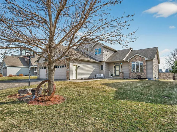 975 Hope Ave, Jordan, MN 55352