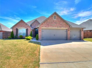 4816 Champlain Pl, Edmond, OK 73025