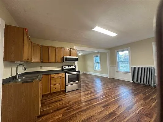 34 Maple St #2 — Photo 3