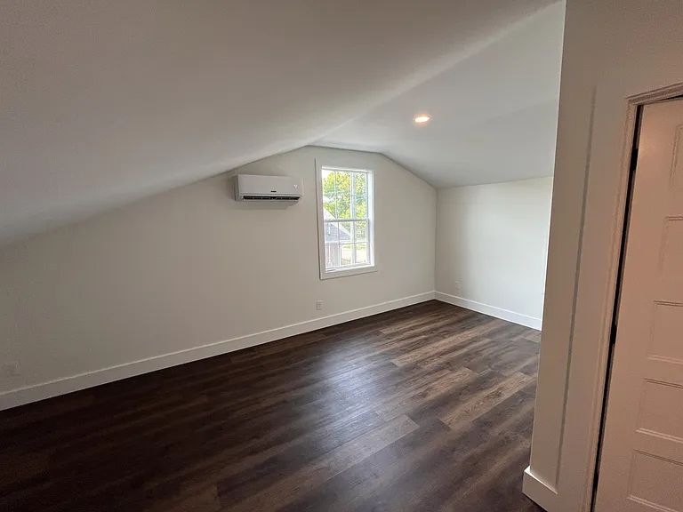 205 Spruce St #1 — Photo 7